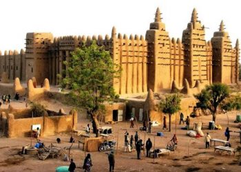 CRIME DE DESTRUIÇÃO DE PATRIMÔNIO CULTURAL DA HUMANIDADE E ECOCÍDIO
