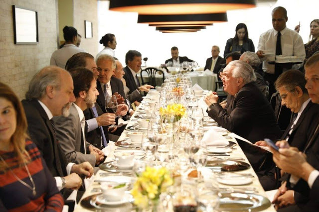Toffoli almoça com magistrados e advogados em São Paulo após o incidente com Lewandowski - in vino veritas