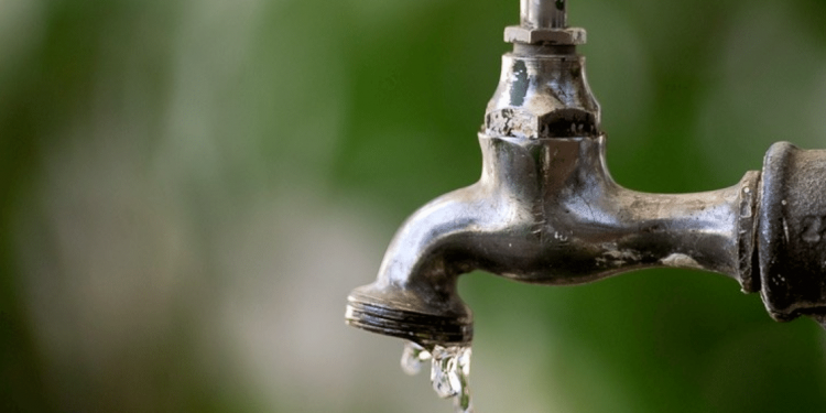 MESMO COM CRISE HÍDRICA, BRASIL PERDE 40% DA ÁGUA TRATADA