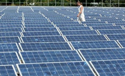 Primeira usina solar instalada no Brasil, no Ceará.